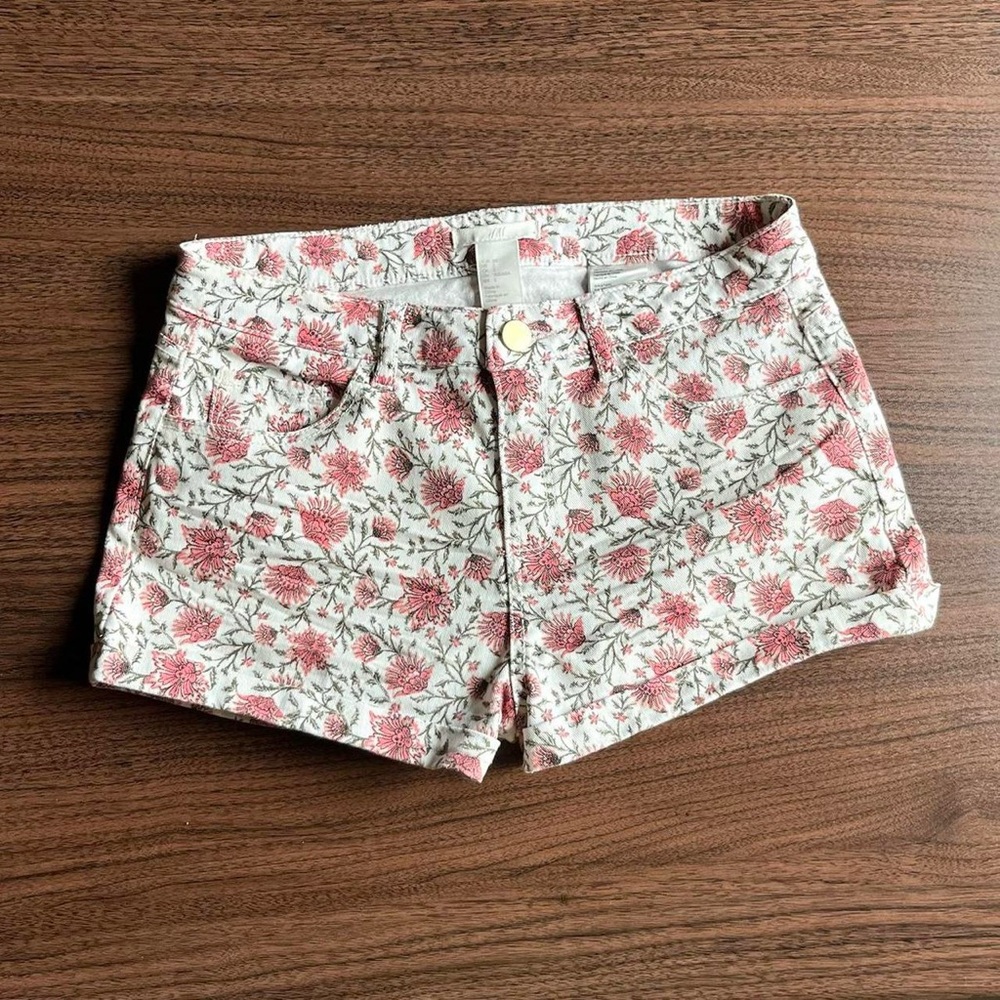 h&m floral high rise jean shorts